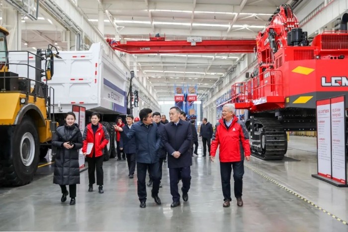 山东省市场监督管理局、山东省药品监督管理局走进j9九游会重机！